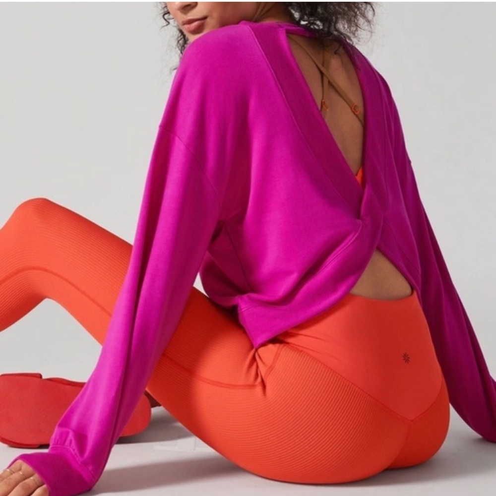 Athleta savasana open back hot pink long sleeve pull over sweater